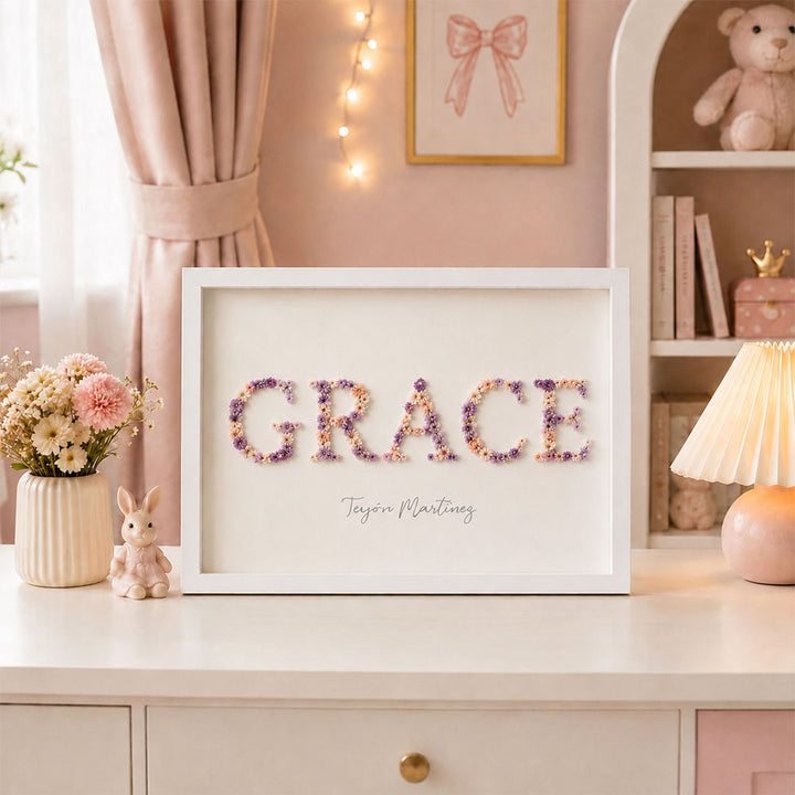 Personalized Dried Flower Name Frame – Custom Floral Wall Decor with Wooden Frame