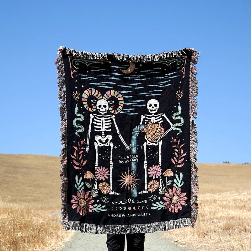 Personalized Gothic Skeleton Couple Woven Blanket – Custom Zodiac & Names Blanket