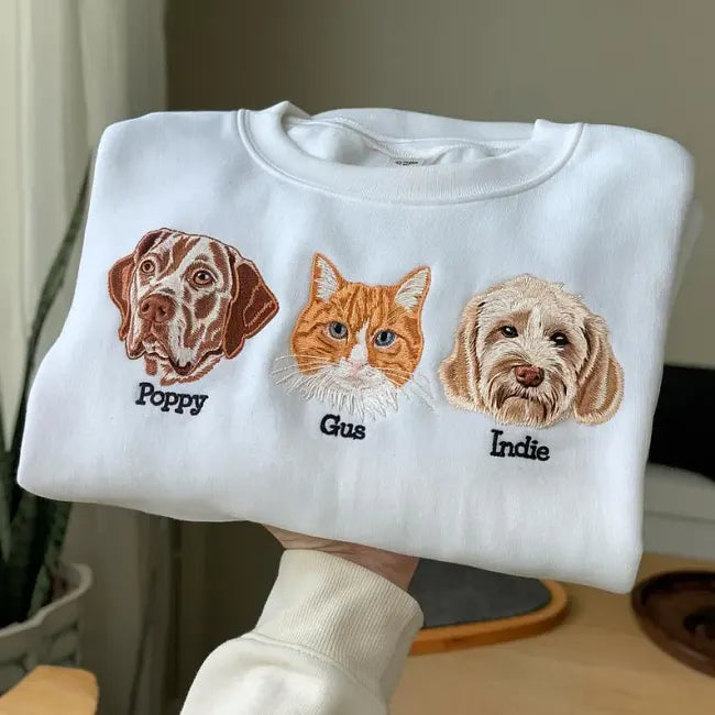 Custom Embroidered Pet Portrait Sweatshirt – Personalized with Your Pets’ Faces & Names