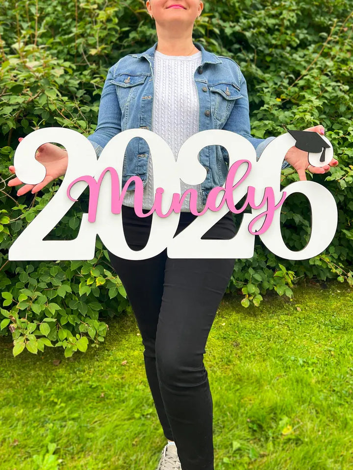 "Cap & Diploma" Personalized Graduation Nameplates – Celebrate the Class of 2026