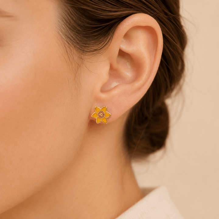 Personalized Birth Flower Stud Earrings for Her - Canvasgiftco