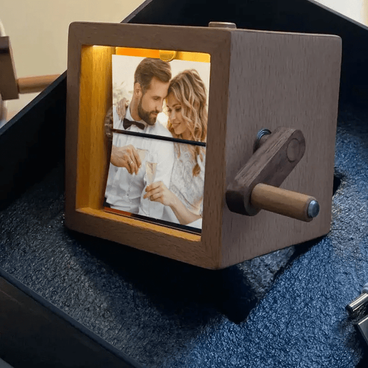 Personalized Hand - cranked Photo Album - As A Gift To Commemorate Every Interesting Picture - Canvasgiftco